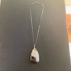 Onyx pendant black and white with chain